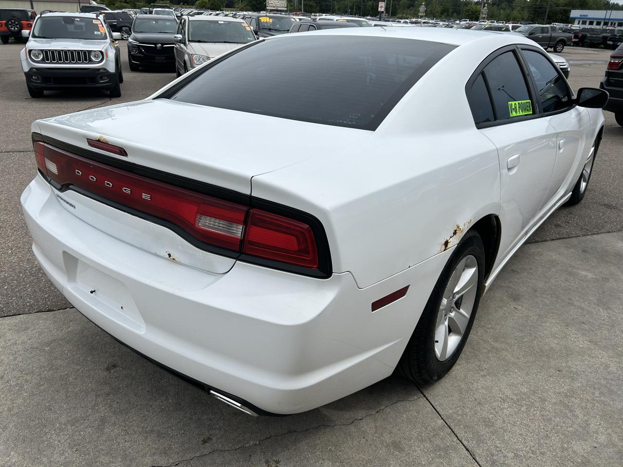 Dodge Charger 4dr Sdn SE RWD 2012
