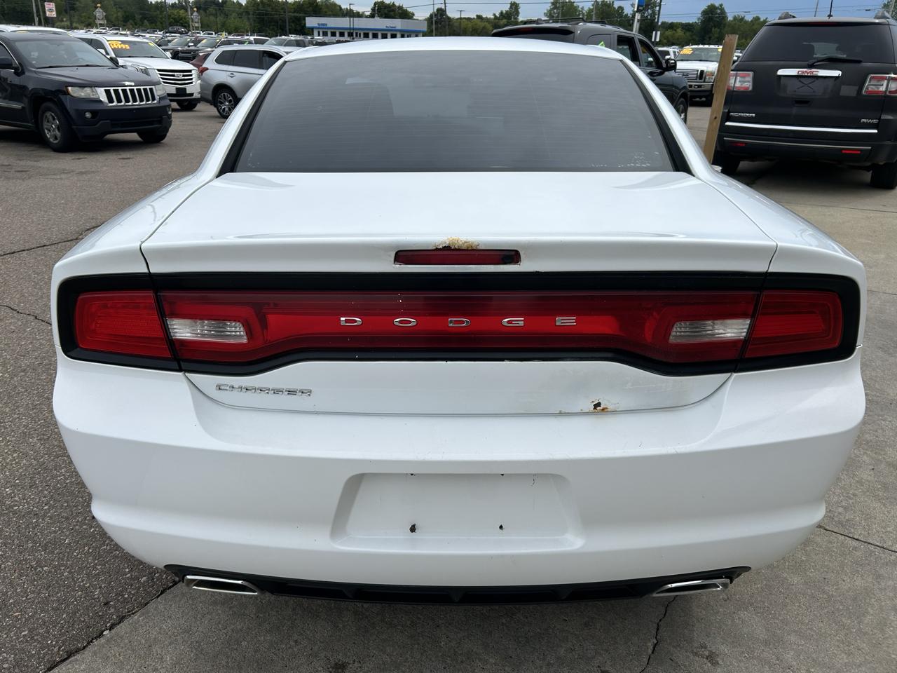 Dodge Charger 4dr Sdn SE RWD 2012