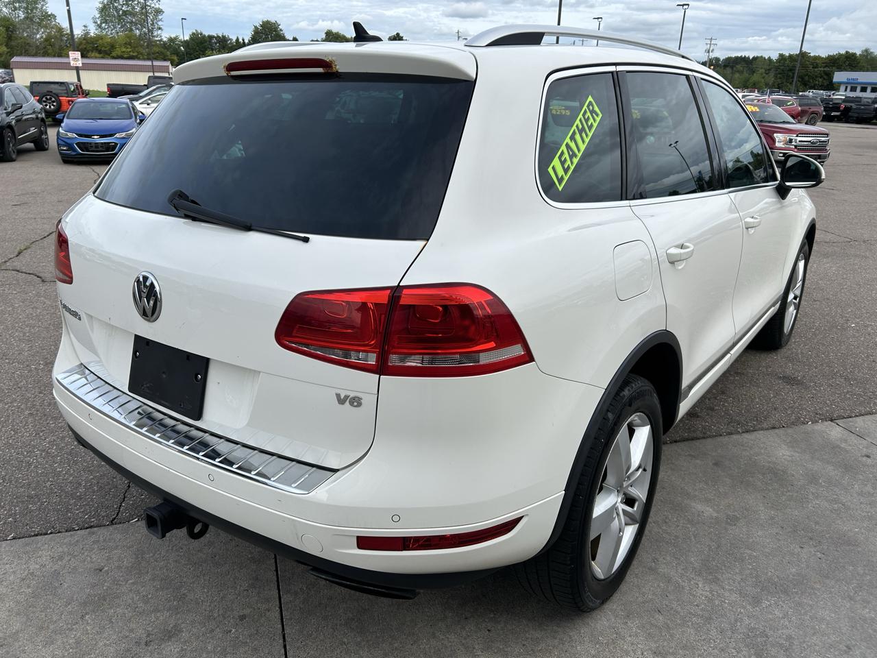 Volkswagen Touareg 4dr VR6 Sport w/Nav 2012