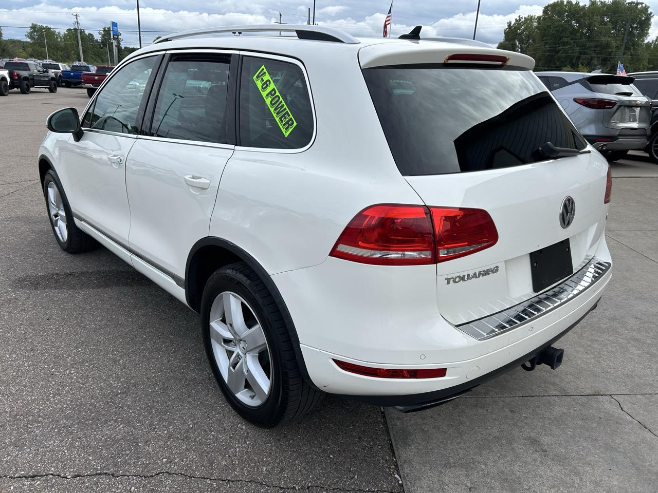 Volkswagen Touareg 4dr VR6 Sport w/Nav 2012