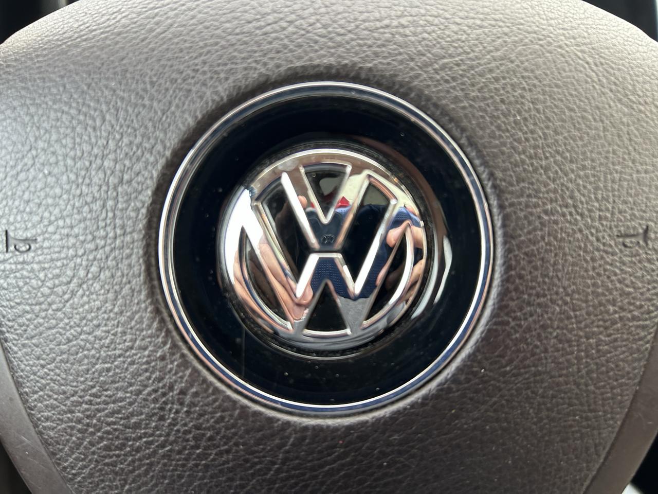 Volkswagen Touareg 4dr VR6 Sport w/Nav 2012
