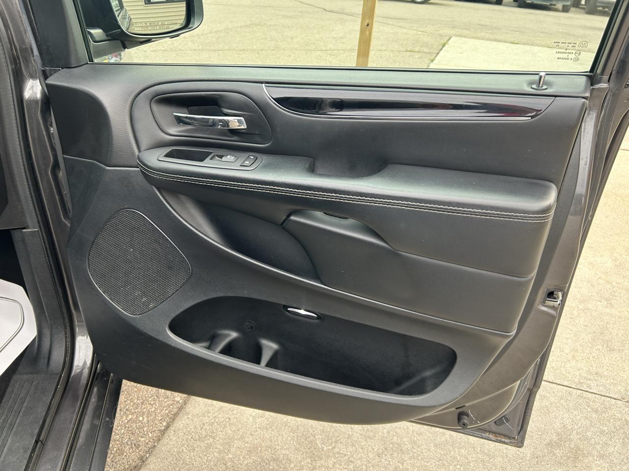 Dodge Grand Caravan SE Plus Wagon 2018
