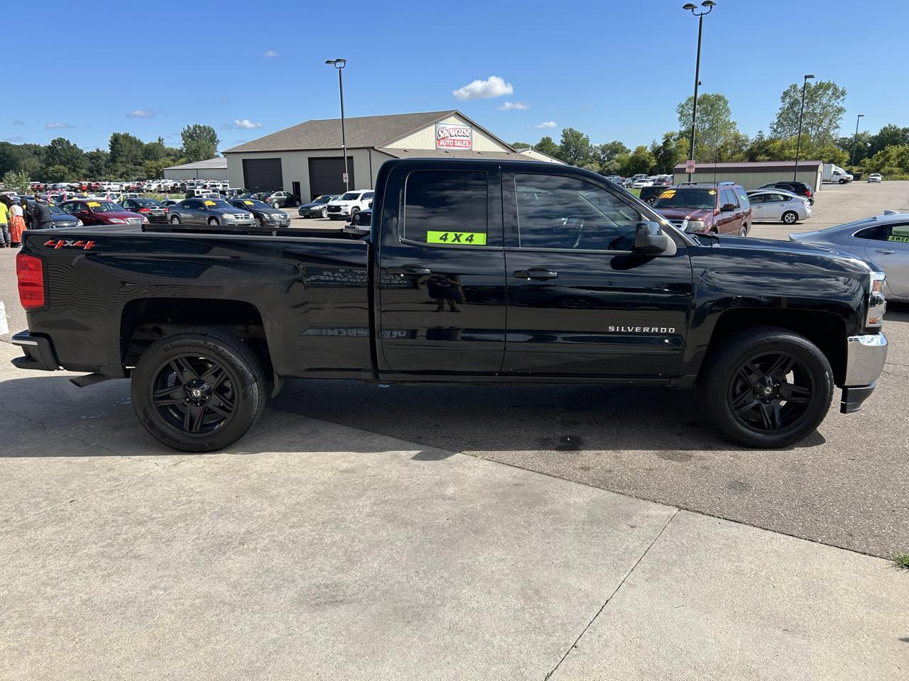 Chevrolet Silverado 1500 4WD Double Cab 143.5" LT w/1LT 2018