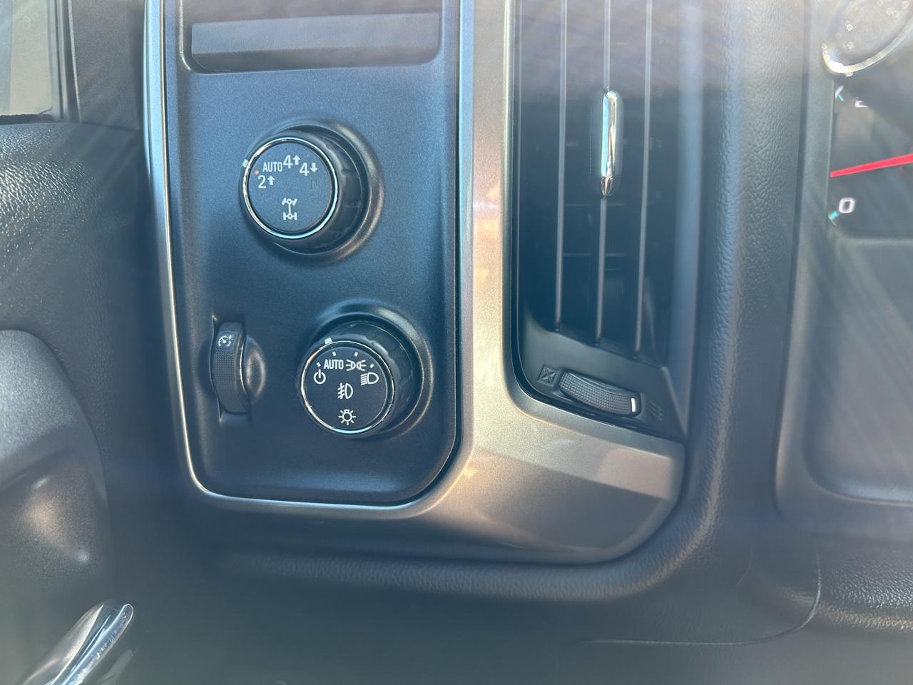 Chevrolet Silverado 1500 4WD Double Cab 143.5" LT w/1LT 2018