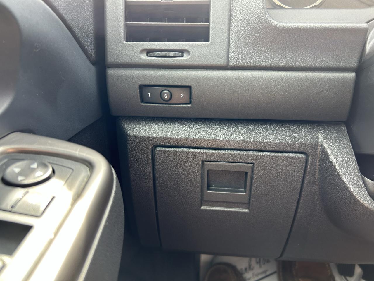 Jeep Liberty 4WD 4dr Limited Jet 2012