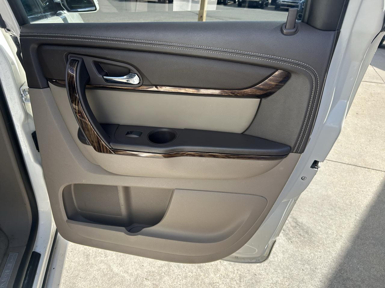 GMC Acadia AWD 4dr Denali 2013