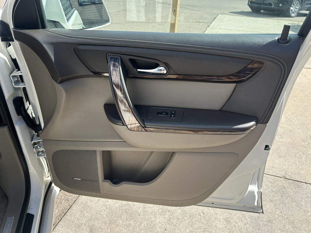 GMC Acadia AWD 4dr Denali 2013