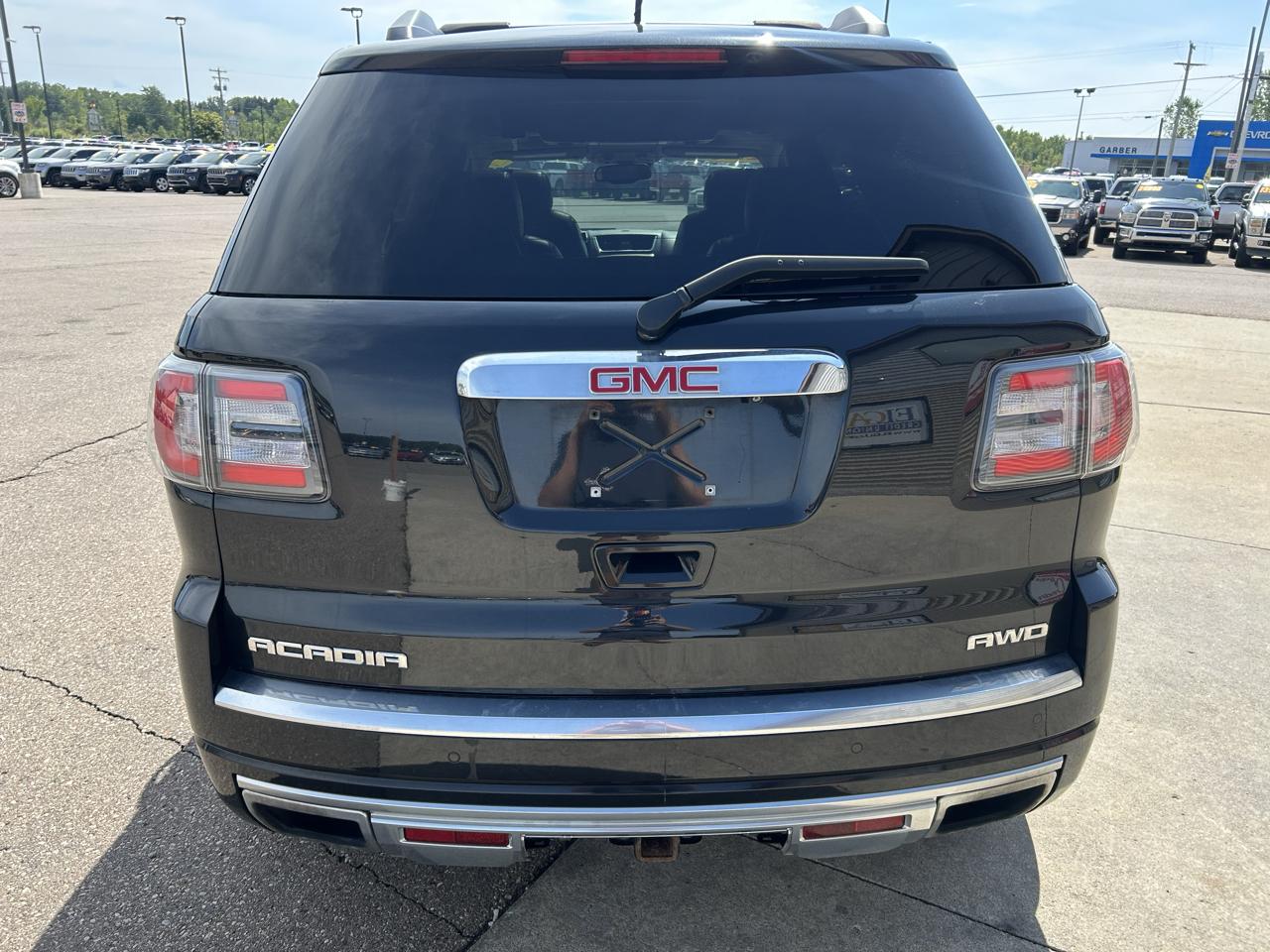 GMC Acadia AWD 4dr Denali 2015