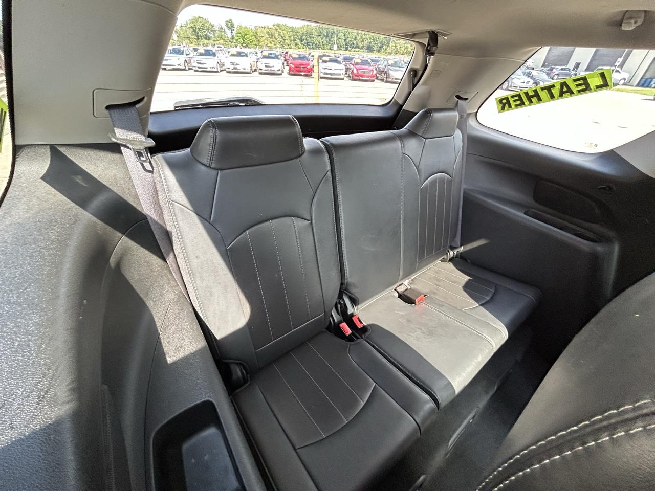 GMC Acadia AWD 4dr Denali 2015