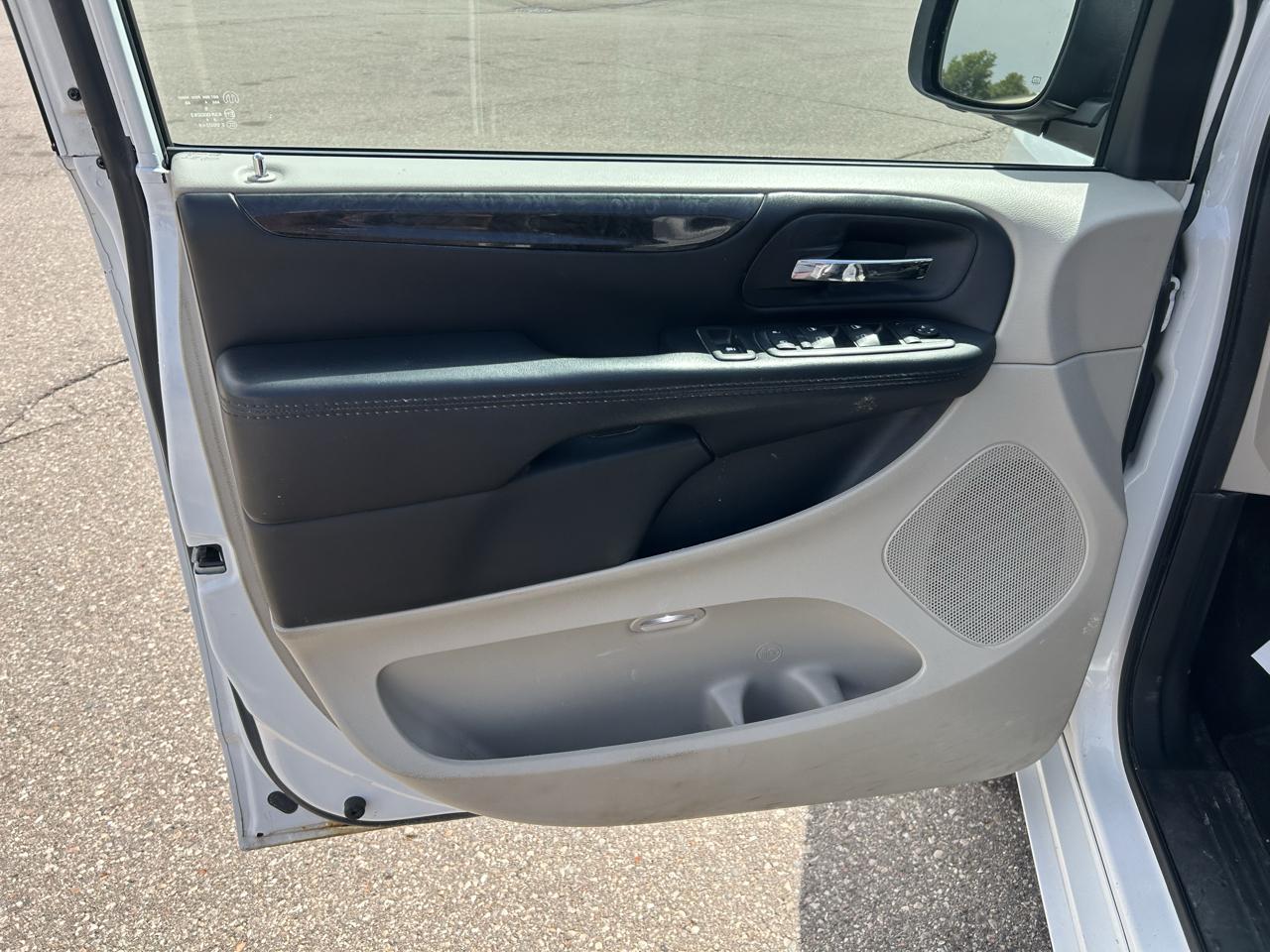 Dodge Grand Caravan 4dr Wgn SXT 2014