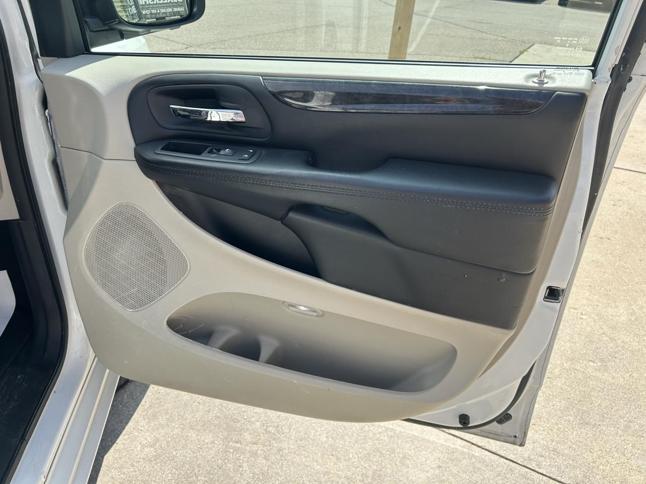 Dodge Grand Caravan 4dr Wgn SXT 2014