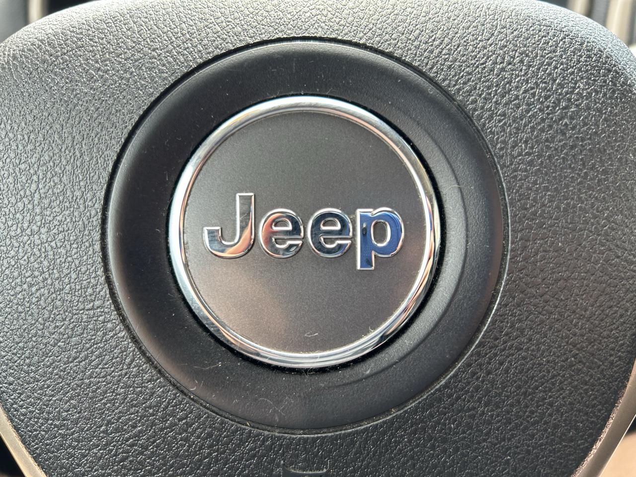Jeep Cherokee 4WD 4dr North 2015