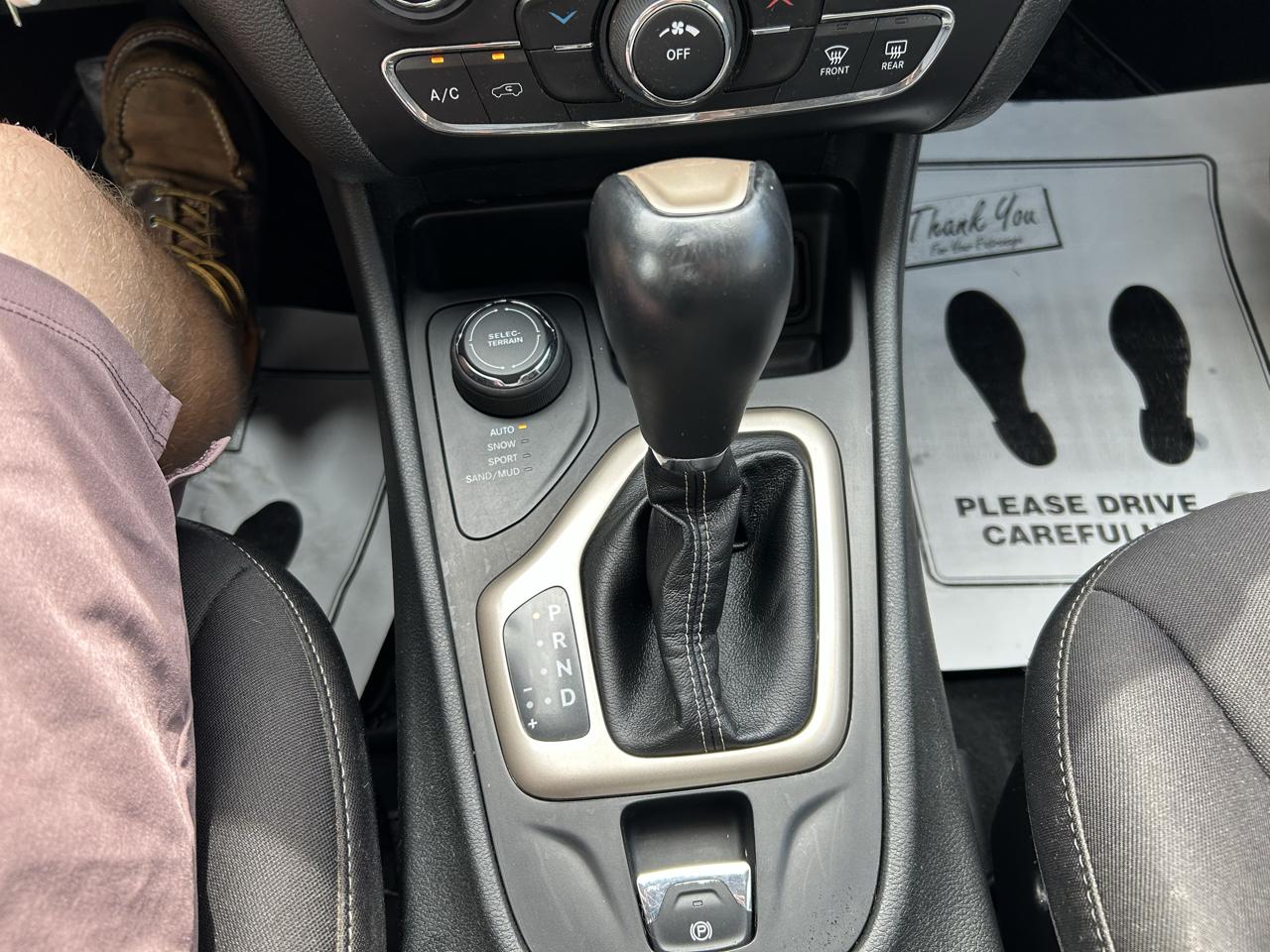 Jeep Cherokee 4WD 4dr North 2015
