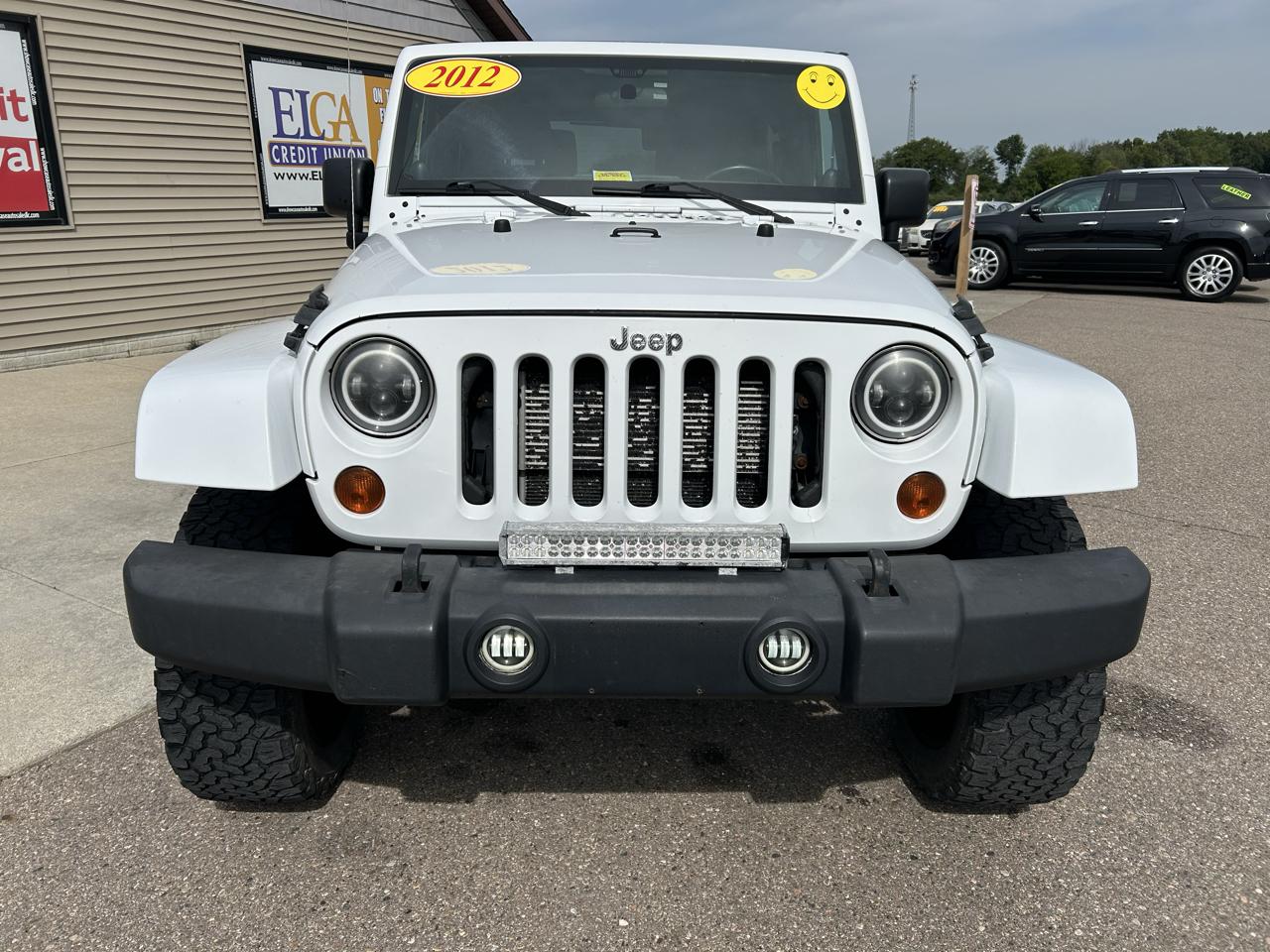 Jeep Wrangler 4WD 2dr Sahara 2012