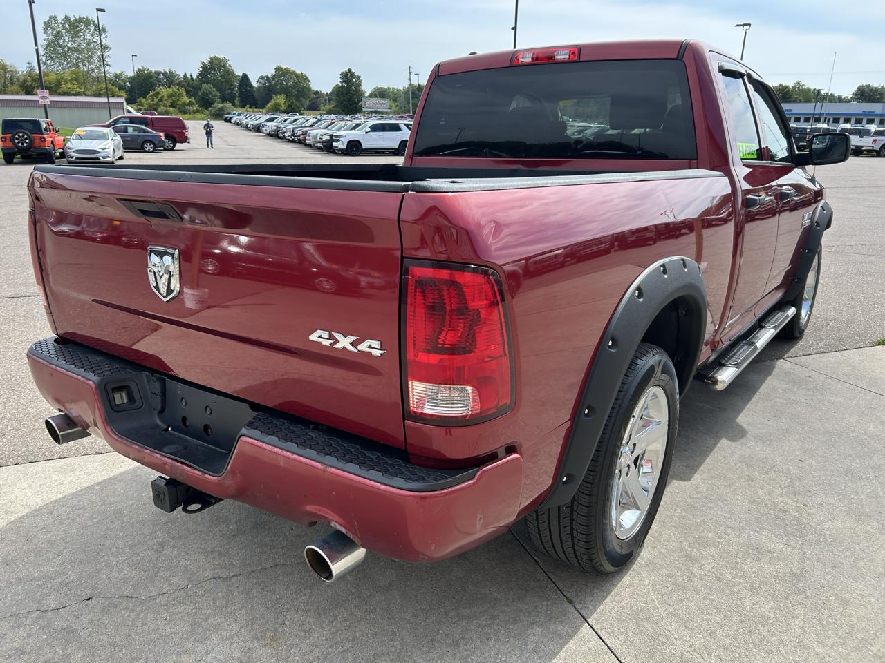RAM 1500 4WD Quad Cab 140.5" Express 2013