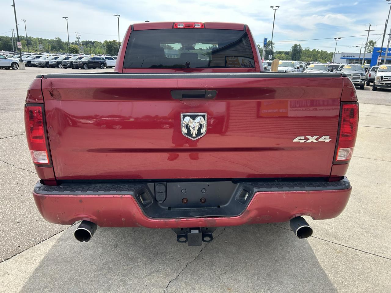 RAM 1500 4WD Quad Cab 140.5" Express 2013