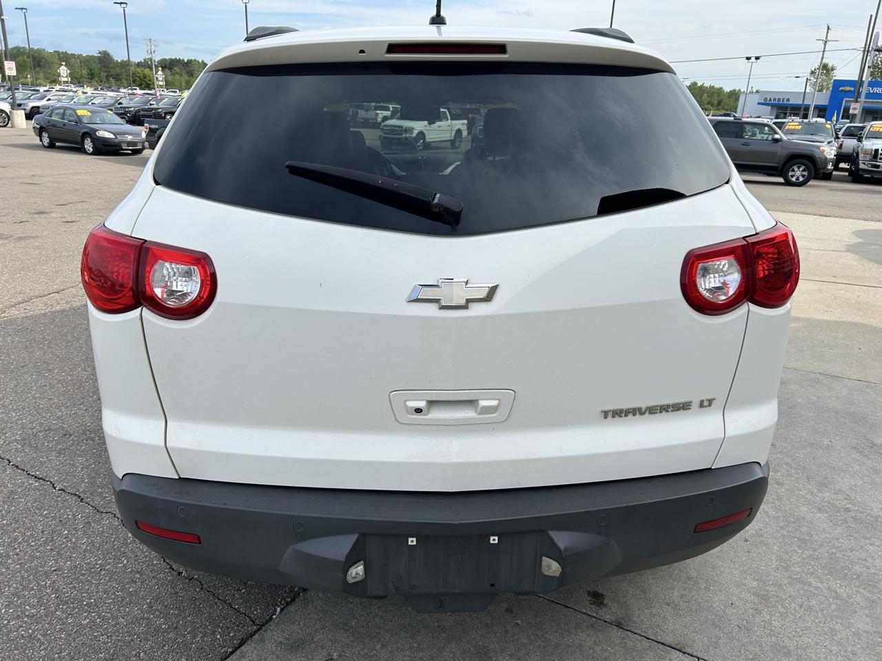 Chevrolet Traverse FWD 4dr LT w/2LT 2011