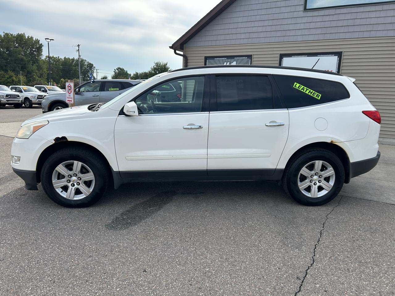 Chevrolet Traverse FWD 4dr LT w/2LT 2011