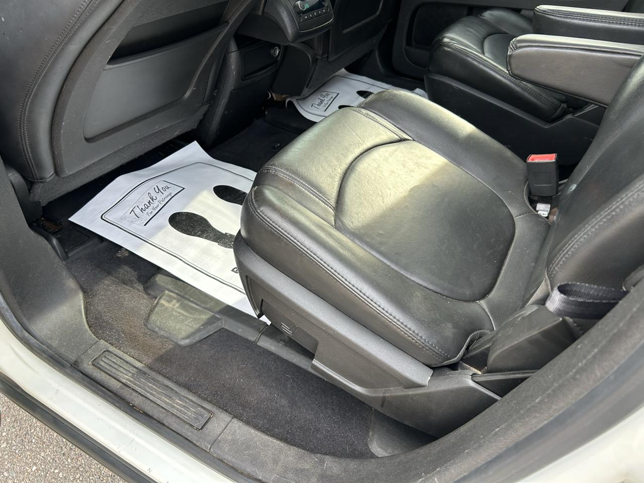 Chevrolet Traverse FWD 4dr LT w/2LT 2011