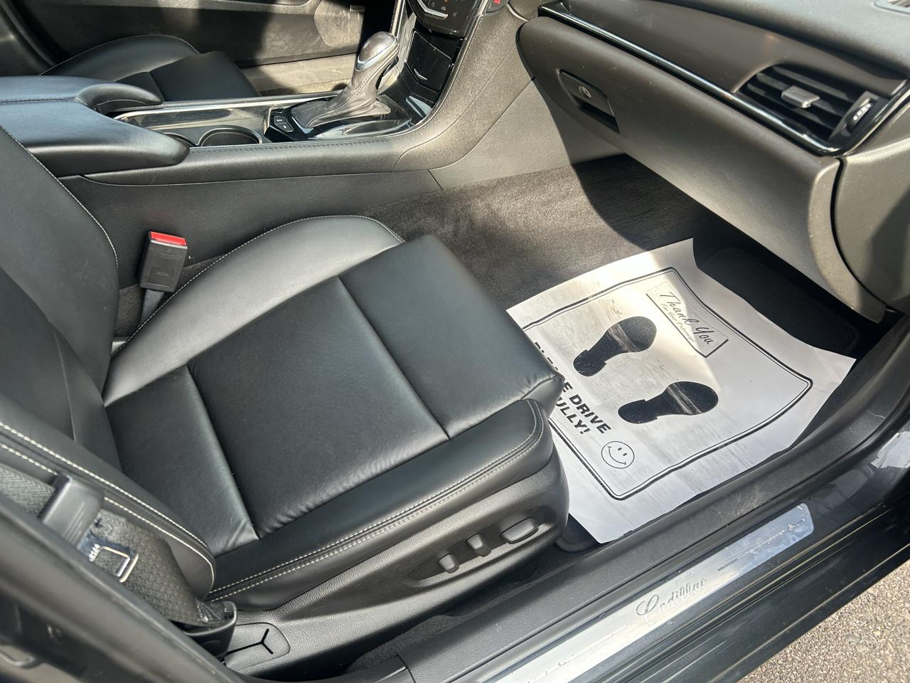 Cadillac ATS Sedan 4dr Sdn 2.0L Standard AWD 2015