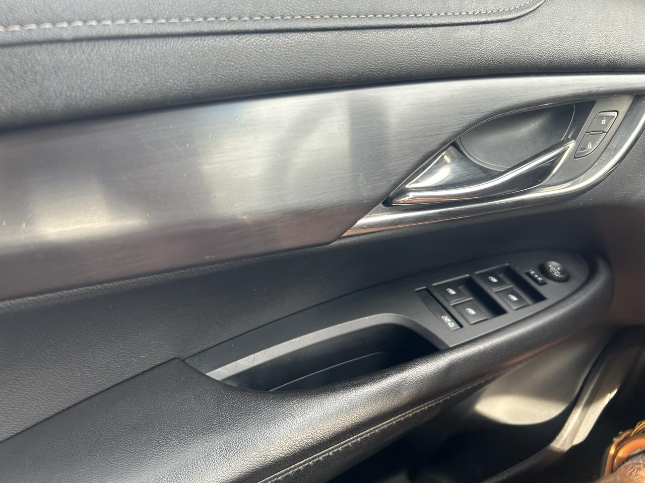 Cadillac ATS Sedan 4dr Sdn 2.0L Standard AWD 2015