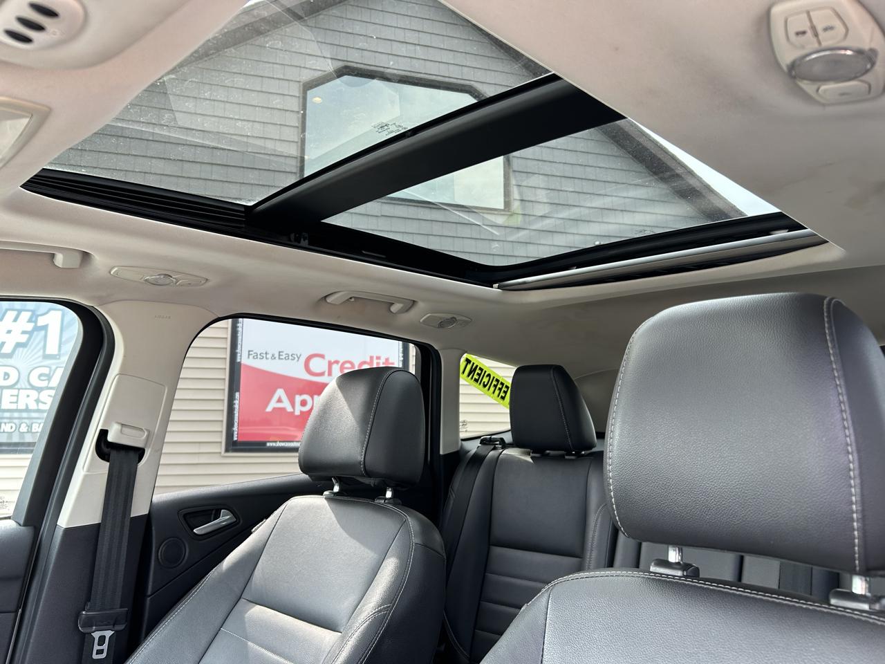 Ford Escape 4WD 4dr Titanium 2014