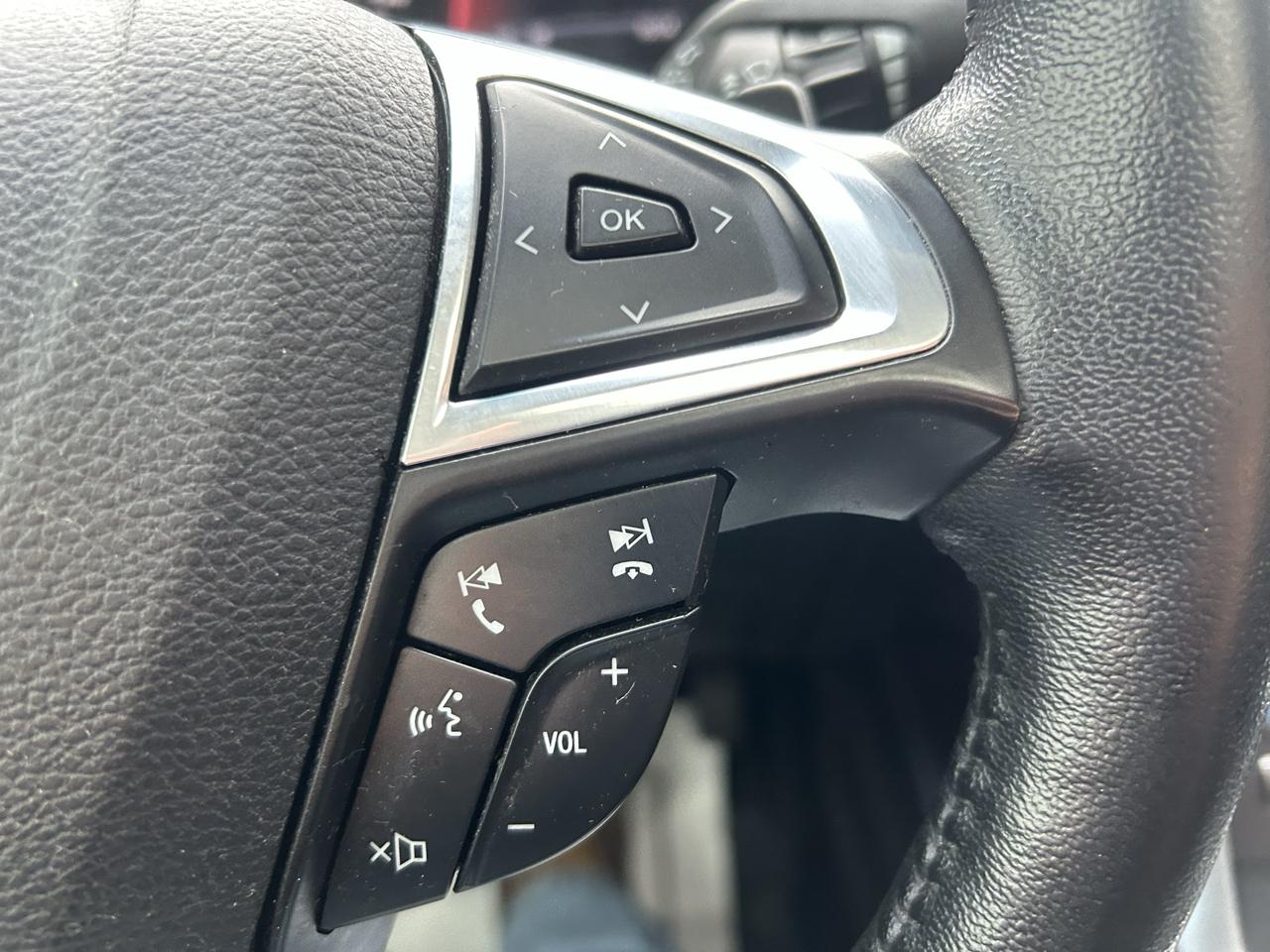 Ford Edge 4dr Titanium AWD 2016