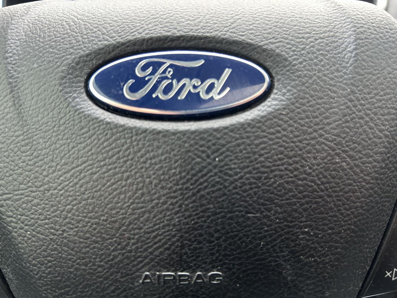 Ford Edge 4dr Titanium AWD 2016