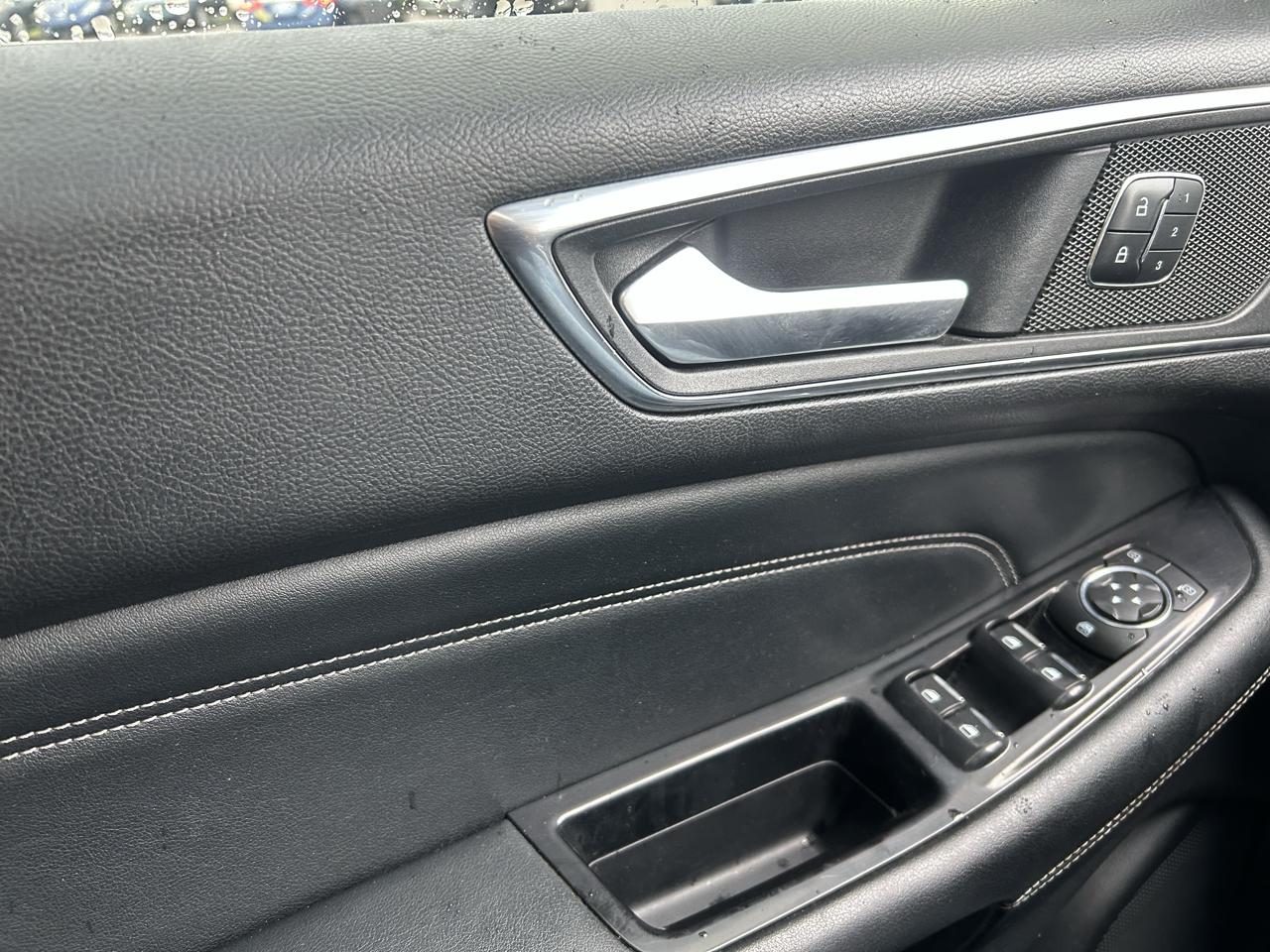 Ford Edge 4dr Titanium AWD 2016