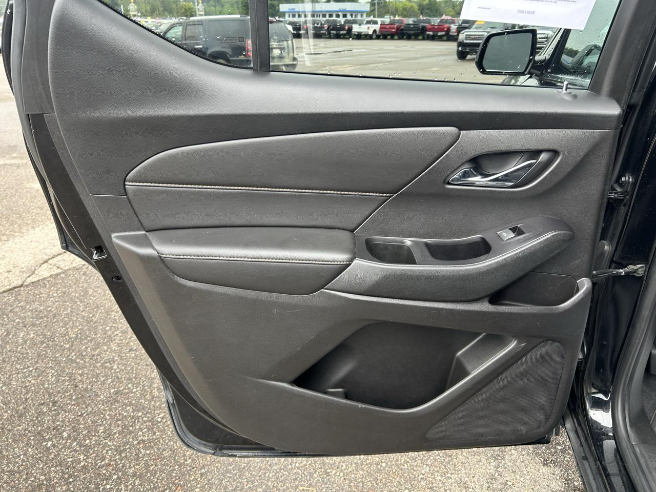 Chevrolet Traverse FWD 4dr LS w/1LS 2018