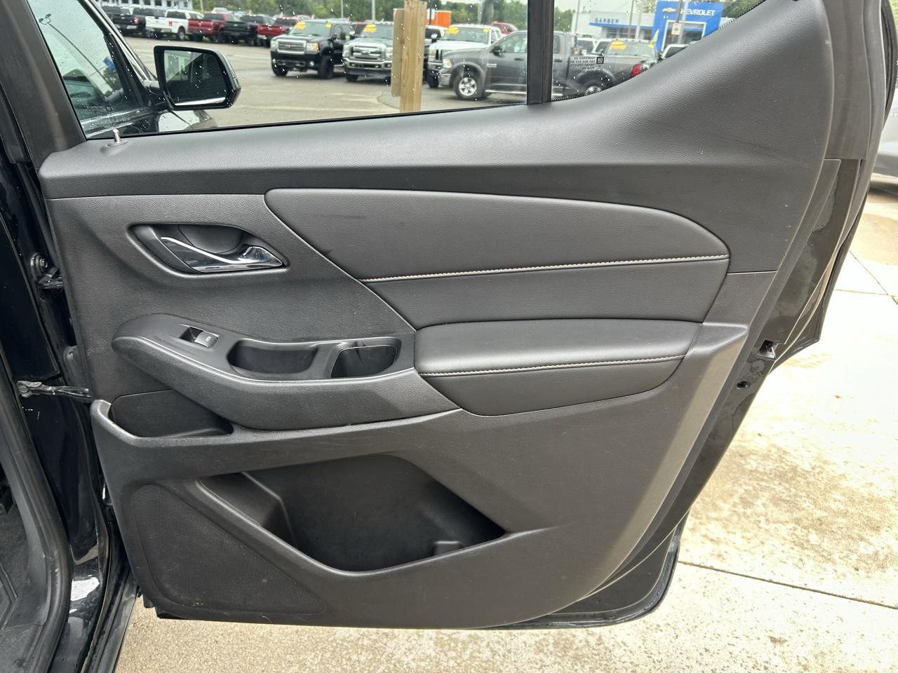 Chevrolet Traverse FWD 4dr LS w/1LS 2018