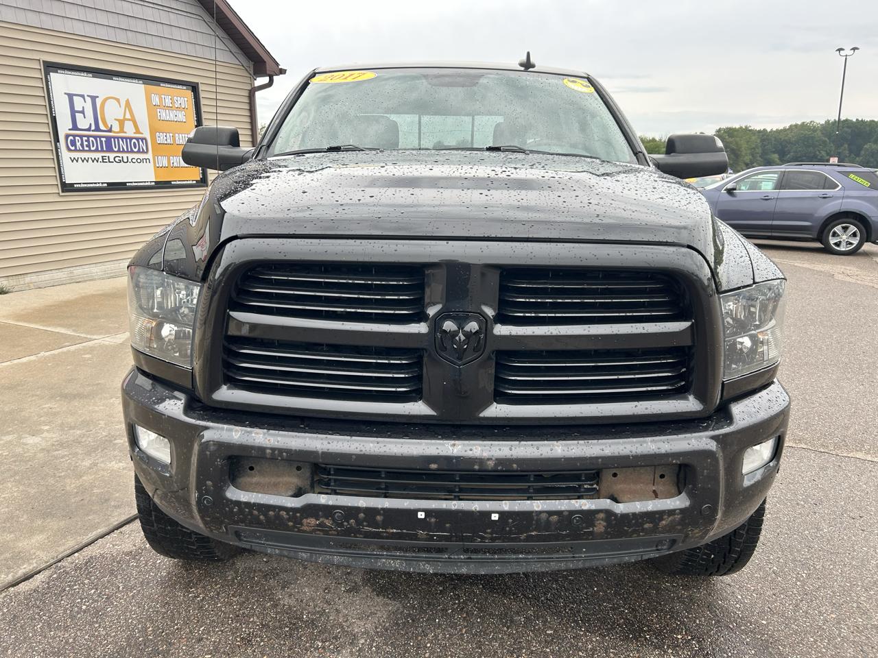 RAM 2500 Big Horn 4x4 Crew Cab 6'4" Box 2017