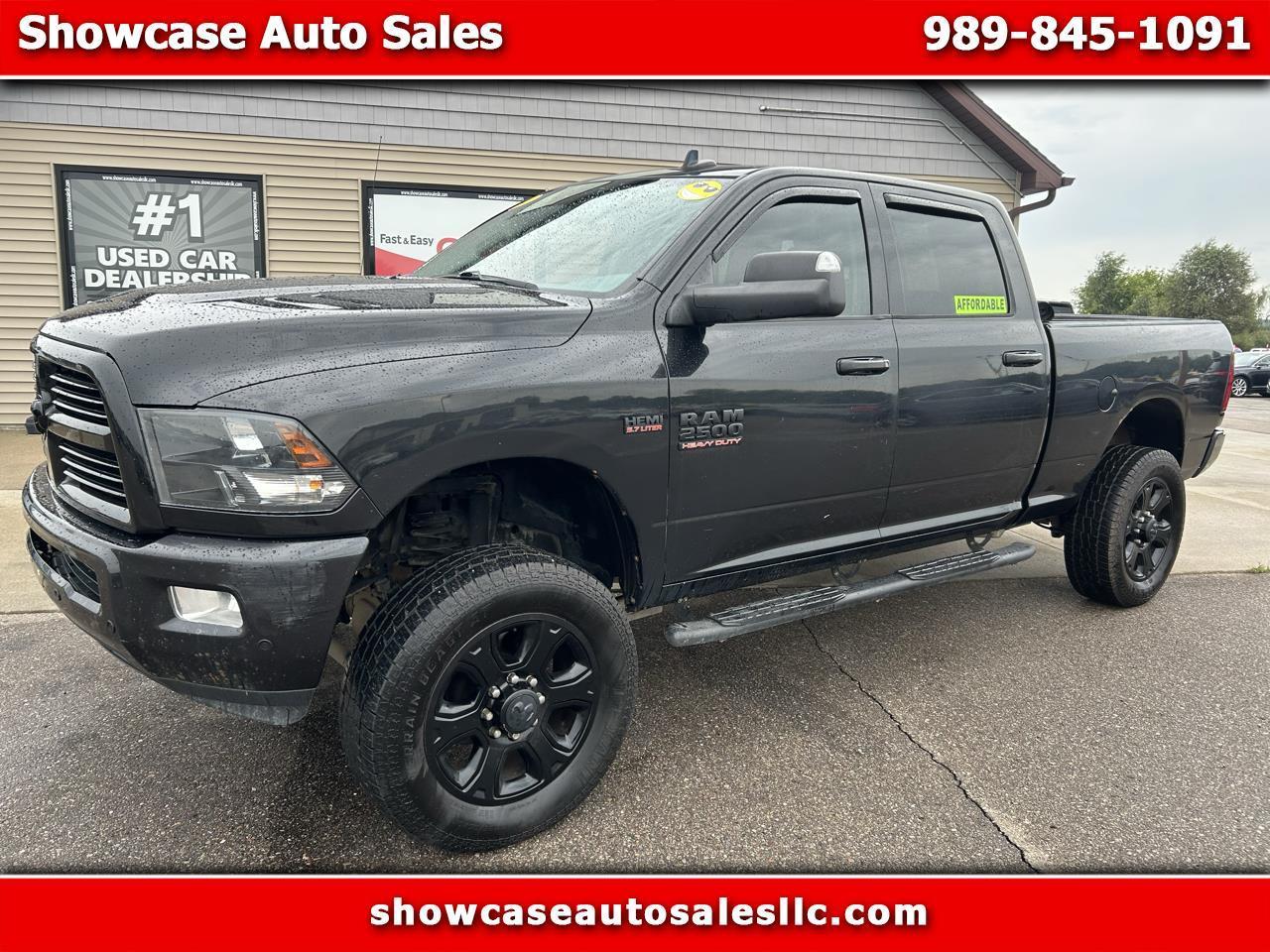 RAM 2500 Big Horn 4x4 Crew Cab 6'4" Box 2017