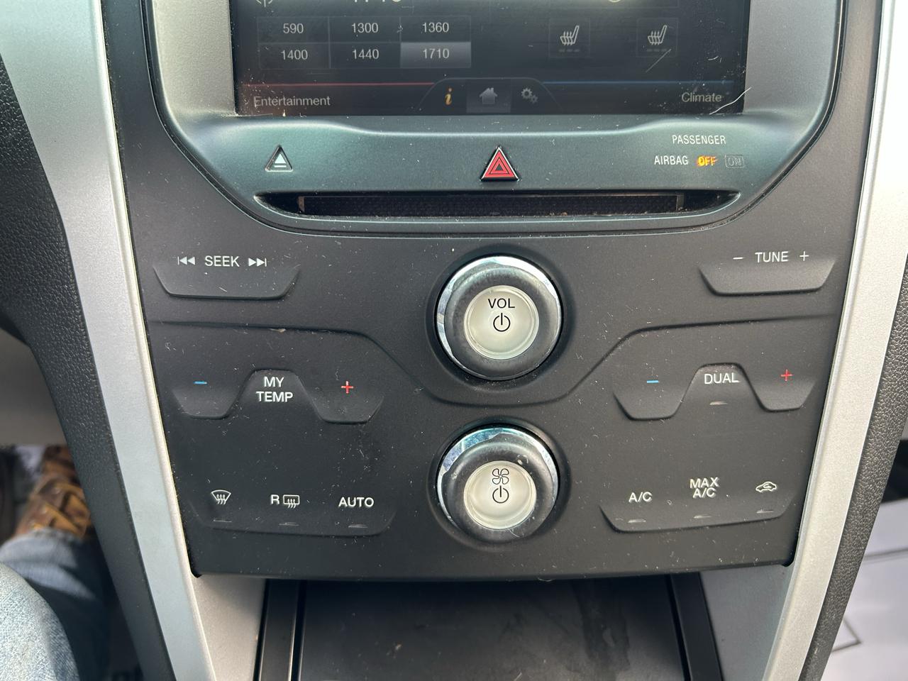 Ford Explorer 4WD 4dr XLT 2015