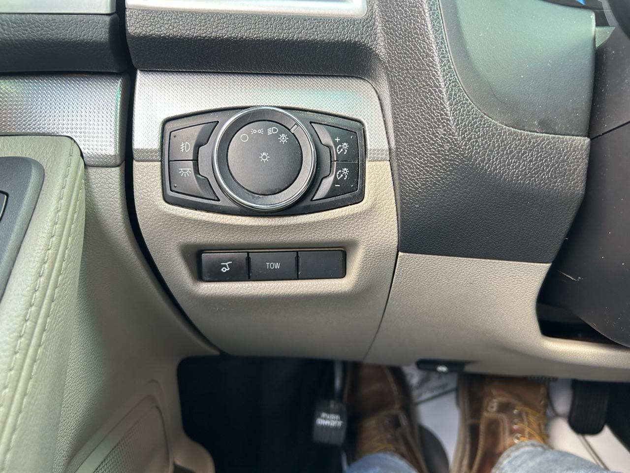 Ford Explorer 4WD 4dr XLT 2015
