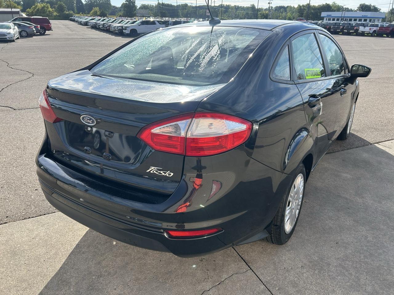 Ford Fiesta 4dr Sdn S 2014