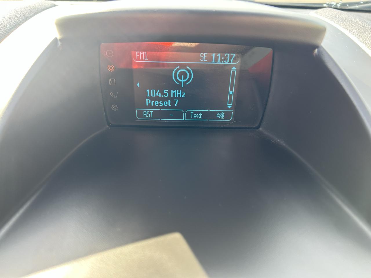 Ford Fiesta 4dr Sdn S 2014