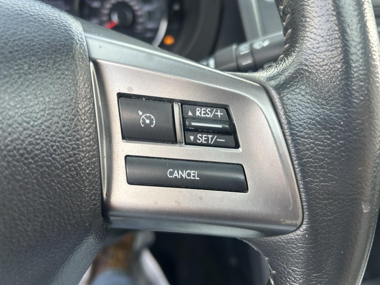 Subaru Forester 4dr CVT 2.5i Touring PZEV 2015