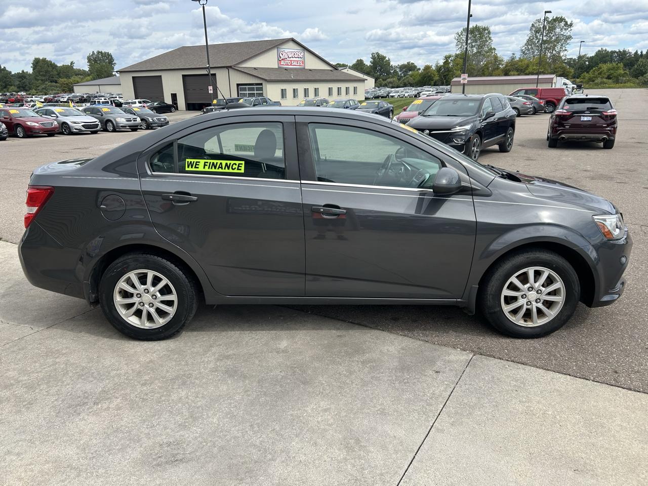 Chevrolet Sonic 4dr Sdn Auto LT 2017