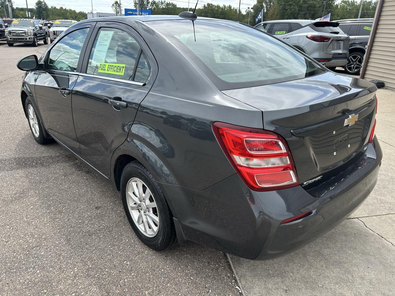 Chevrolet Sonic 4dr Sdn Auto LT 2017