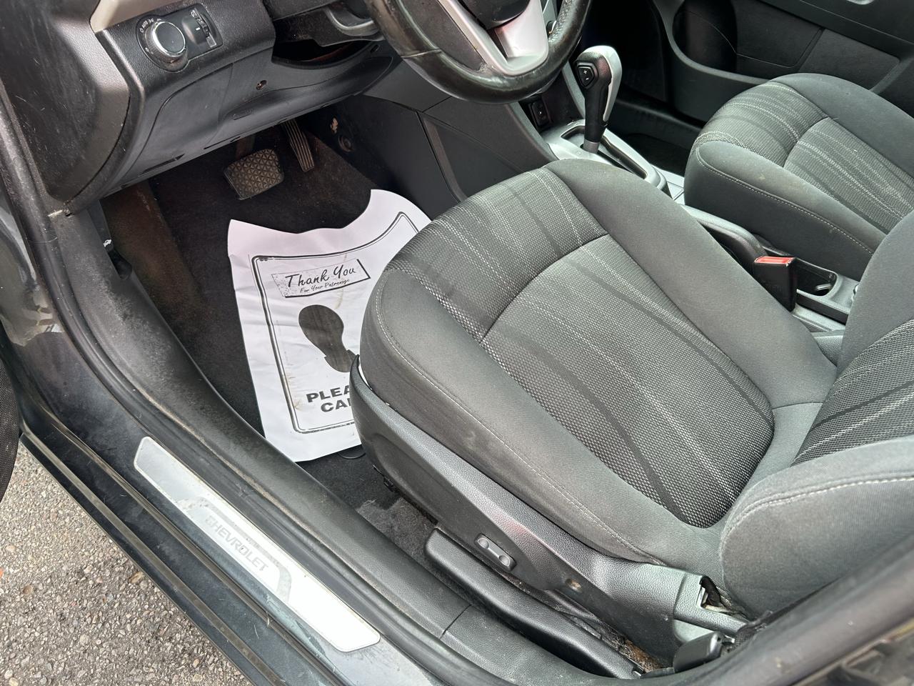 Chevrolet Sonic 4dr Sdn Auto LT 2017