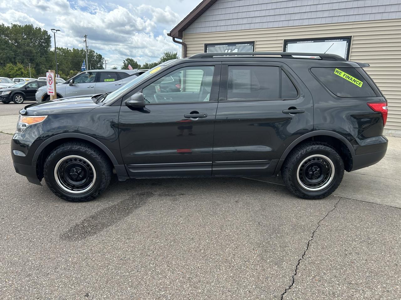 Ford Explorer 4WD 4dr Base 2013