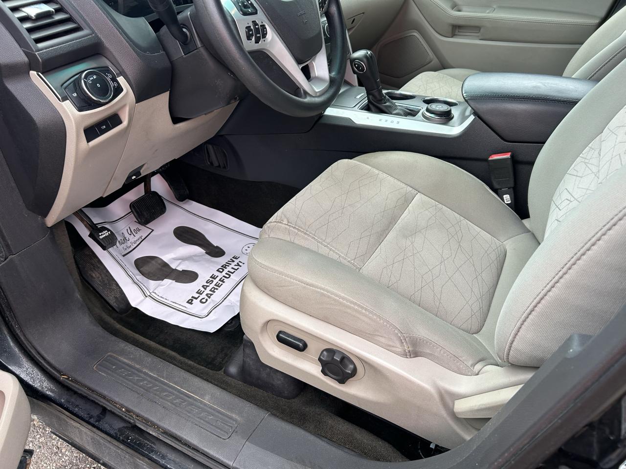 Ford Explorer 4WD 4dr Base 2013