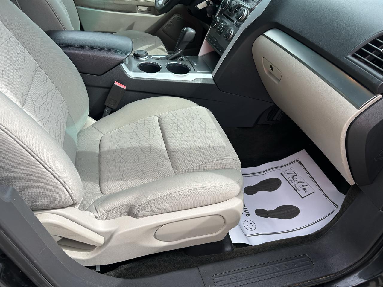 Ford Explorer 4WD 4dr Base 2013