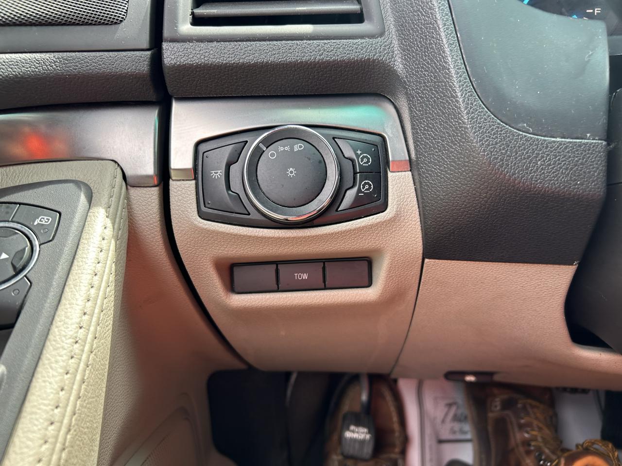 Ford Explorer 4WD 4dr Base 2013