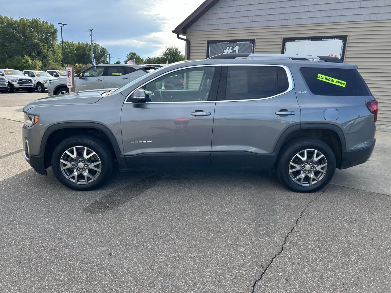 GMC Acadia AWD 4dr SLT 2022