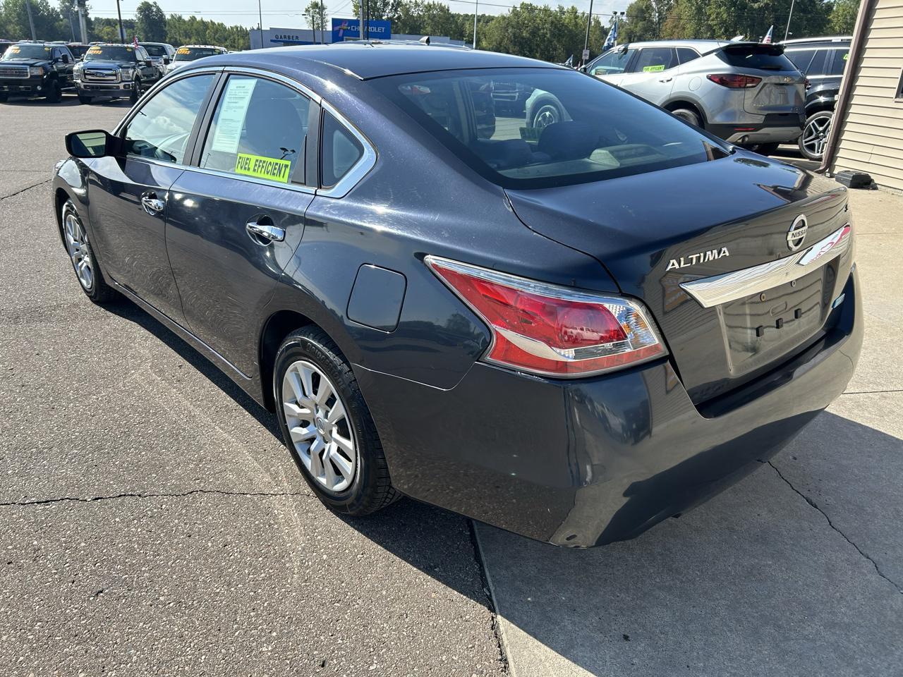 Nissan Altima 4dr Sdn I4 2.5 2014