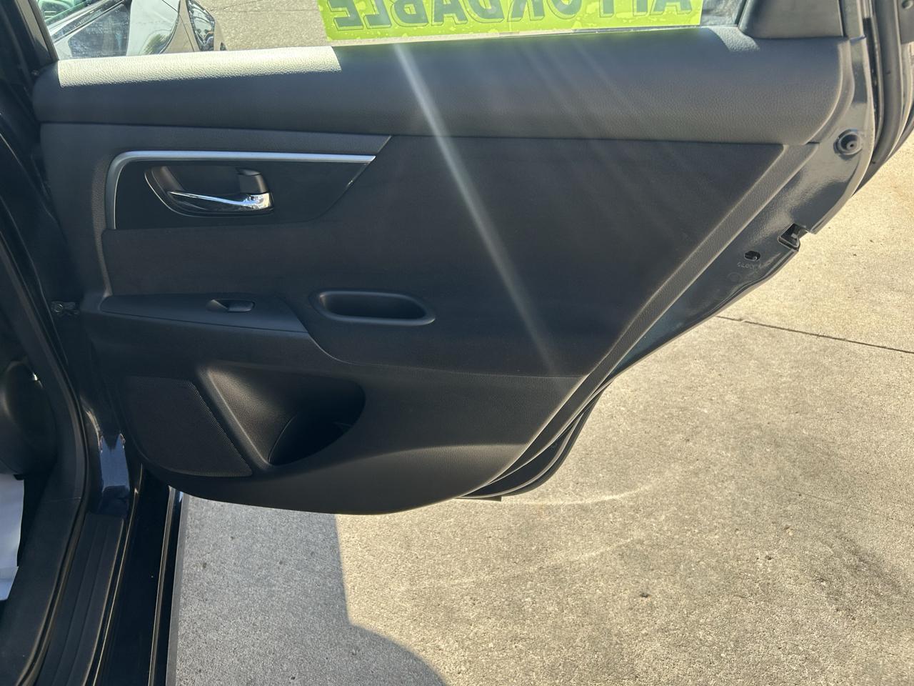Nissan Altima 4dr Sdn I4 2.5 2014