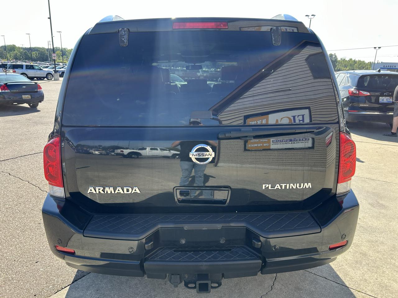 Nissan Armada 4WD 4dr Platinum 2015