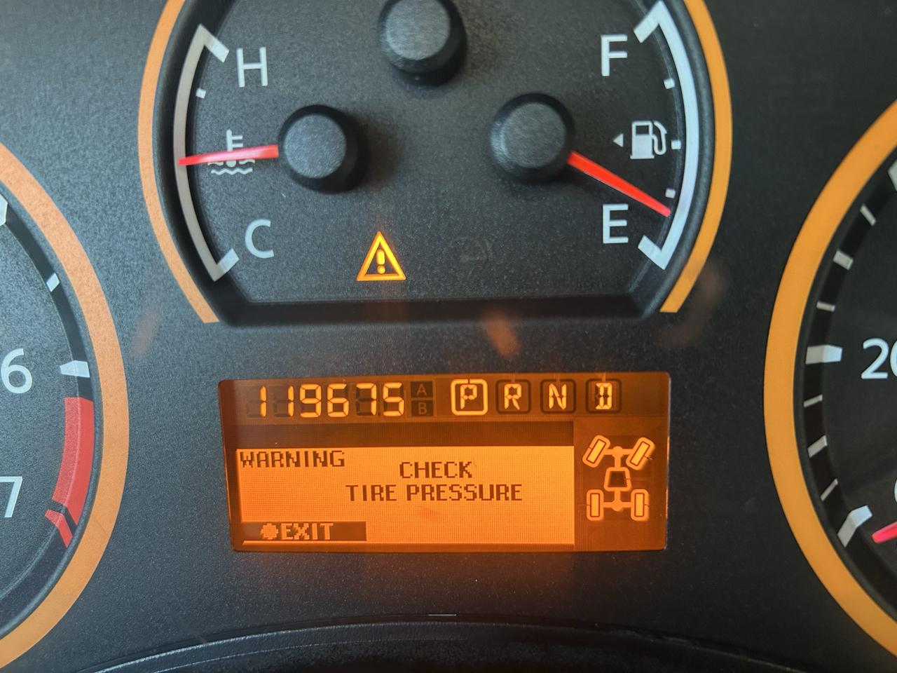 Nissan Armada 4WD 4dr Platinum 2015